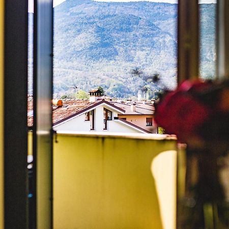 Appartamento Borgo Peschiere 马尼亚戈 外观 照片