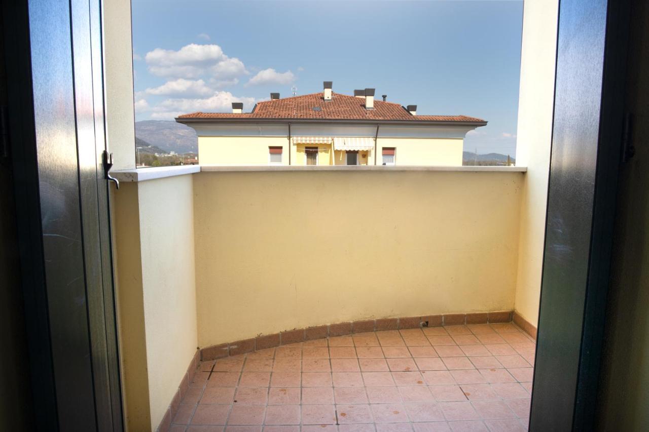 Appartamento Borgo Peschiere 马尼亚戈 外观 照片